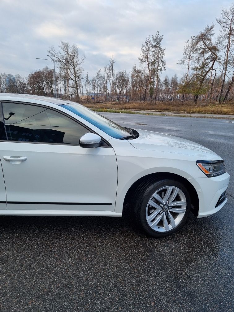 Passat 1.8tsi Sel Premium, ідеальний карфакс та безпека