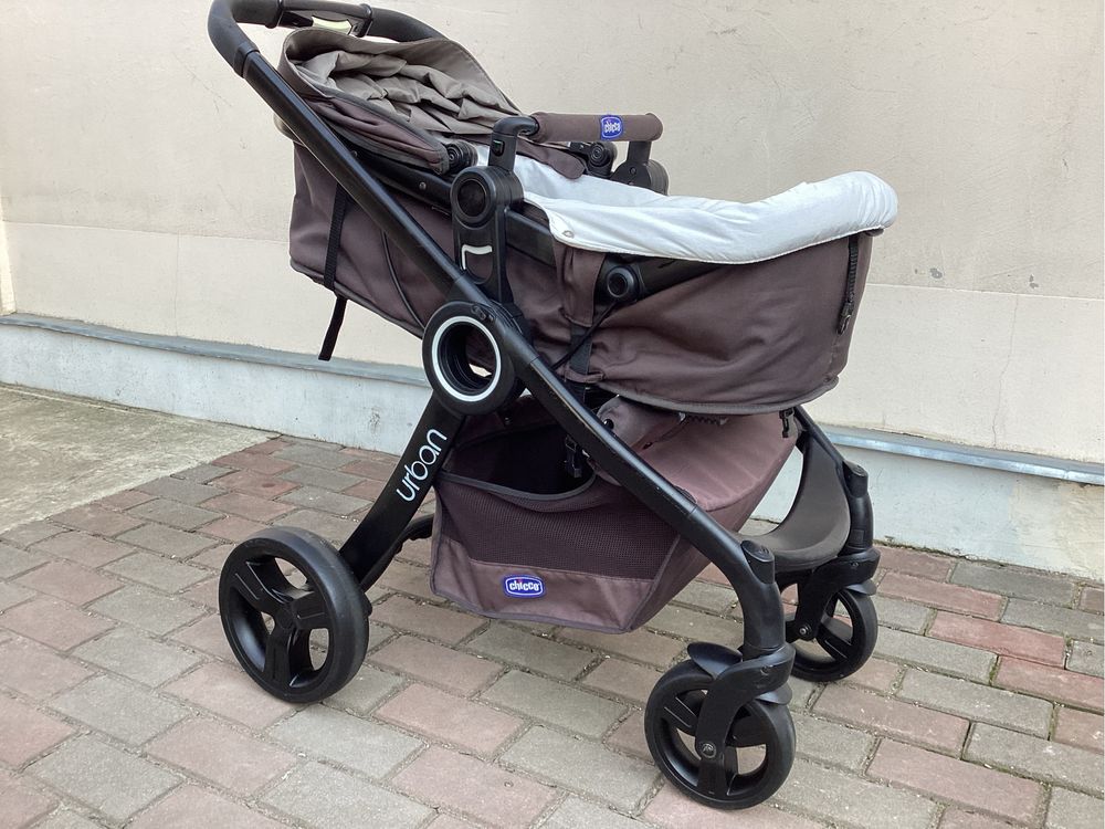 Продам коляску Urbol  Chicco