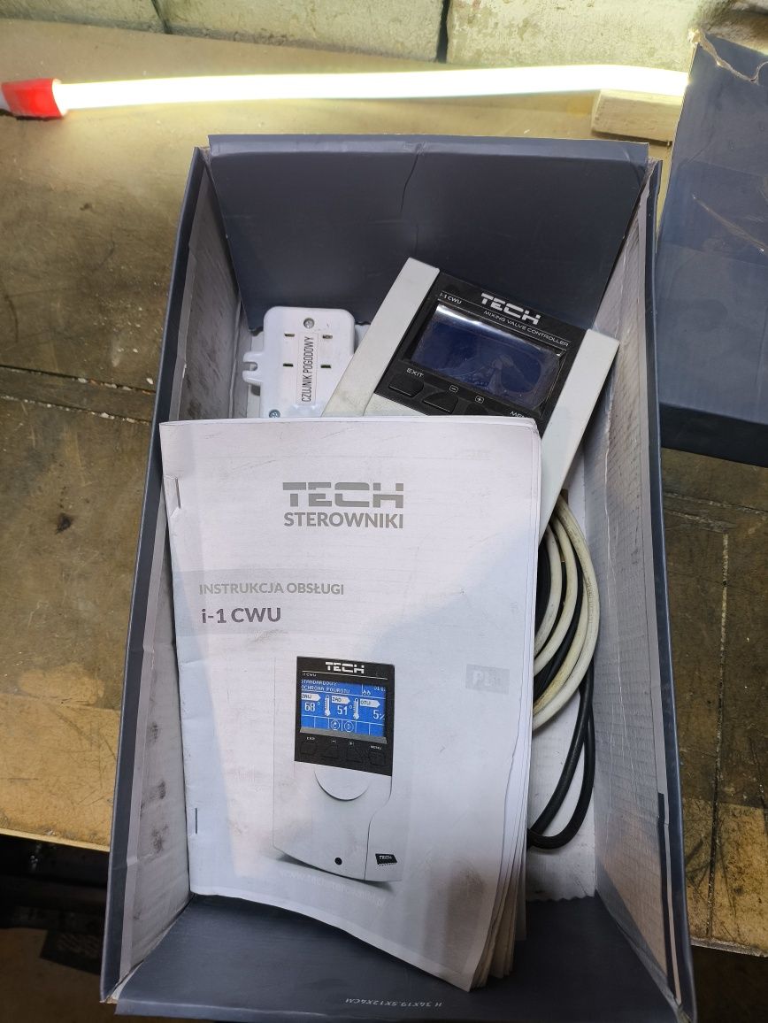 Tech i-1 CWU, sterownik zaworu mieszającego 3 drogowego, pompa cwu