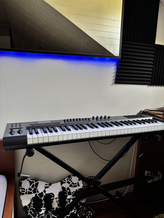 Klawiatura midi axiom 61 ZESTAW