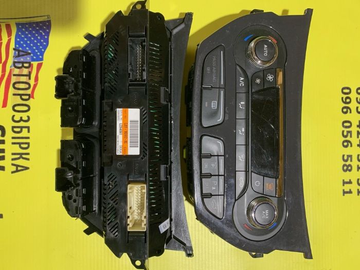 Панель Блок Управління клімат контролем Ford Escape Форд Ескейп Куга