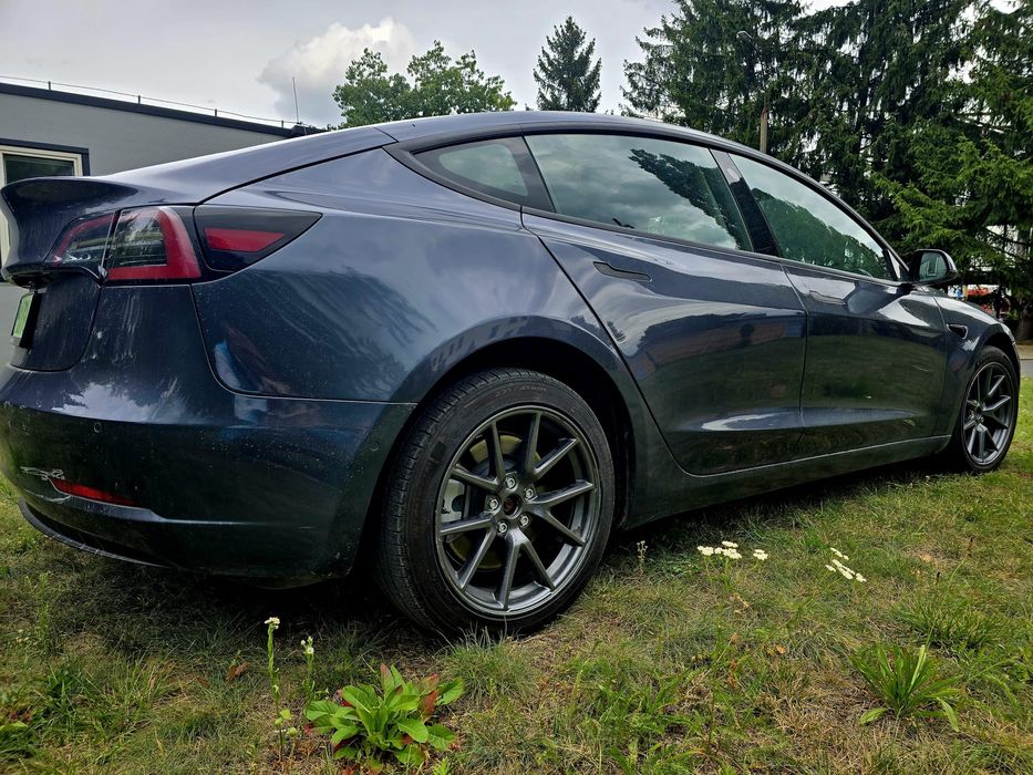 Wynajem Aut Na Taxi Uber Bolt TESLA 3 Tanio