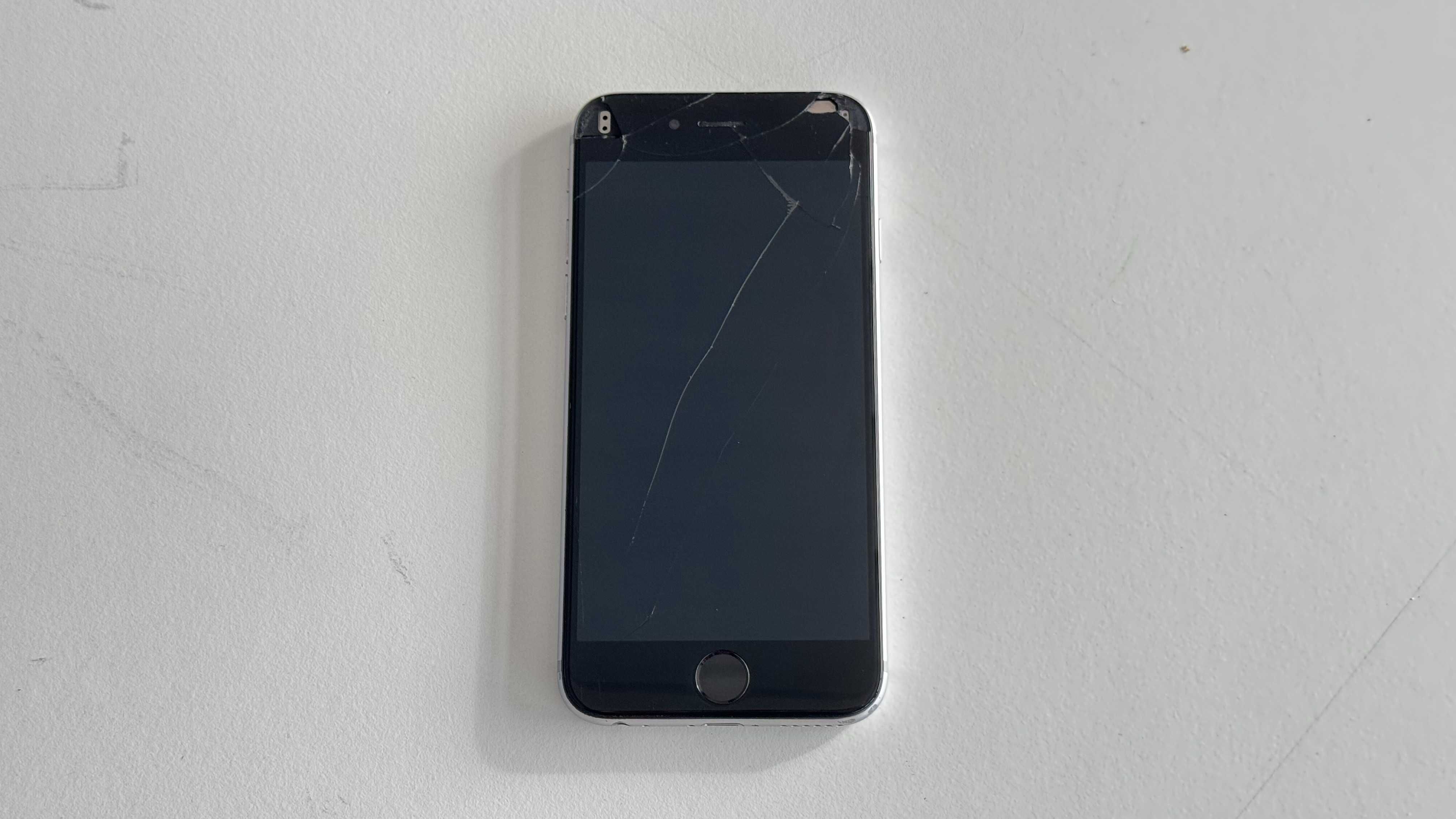 Apple iPhone 6 (64 GB) – Cinzento
