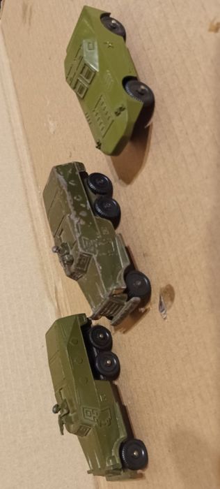 23 stare metalowe radzieckie modele techniki wojskowej