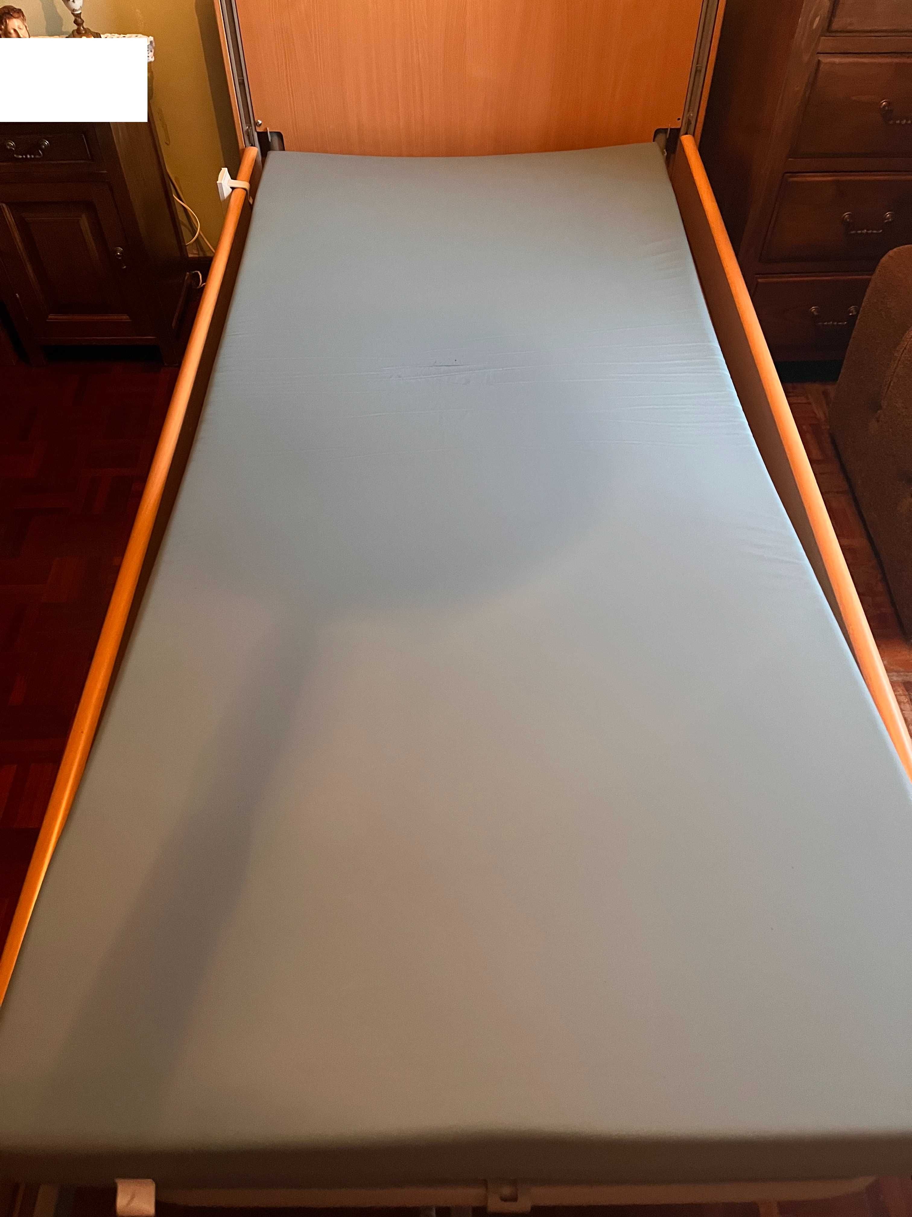 Cama Articulada Elétrica Systam + 1 Colchão e 1 Colchão Anti-escara