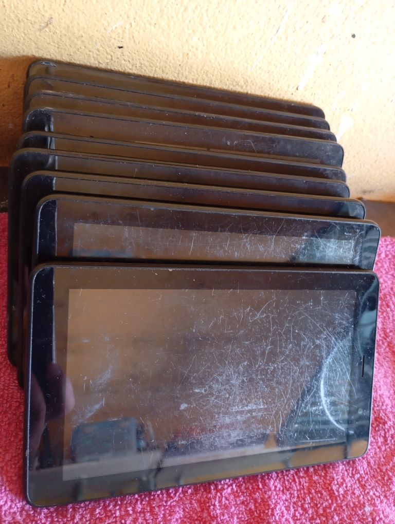 9 tablets Alcatel (ler anúncio)