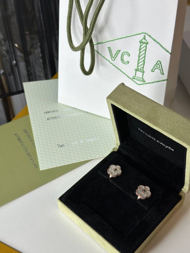 Сережки Van Cleef & Arpels