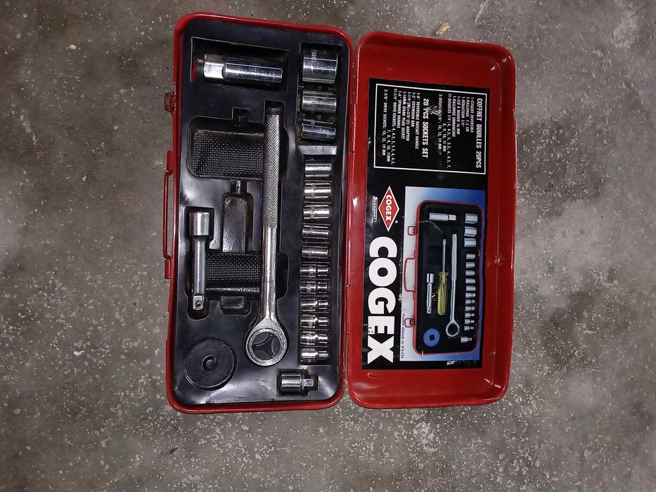 Caixas  de ferramentas diversas (Seis diferentes)