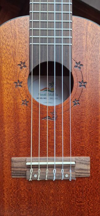 Guitarlele electro-acústica Naneki GKL-2801