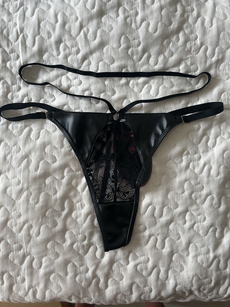 Zestaw Hunkemoller 70d i stringi L