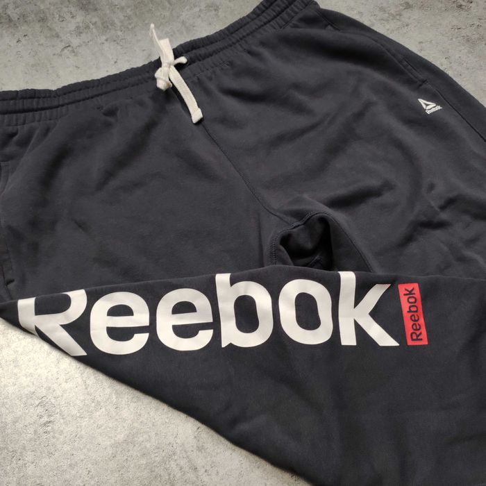 MĘSKIE Dresy Sportowe Granatowe Duże Logo Joggery Spodnie Reebok Gym