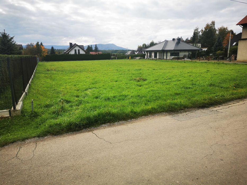 Sprzedam działkę budowlaną Bulowice 1036 m2  180000 zł