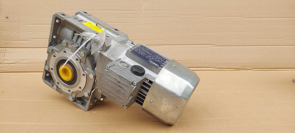 Motoreduktor silnik przekładnia BONFIGLIOLI M 1SD 4, W75 U D30 100S1B3