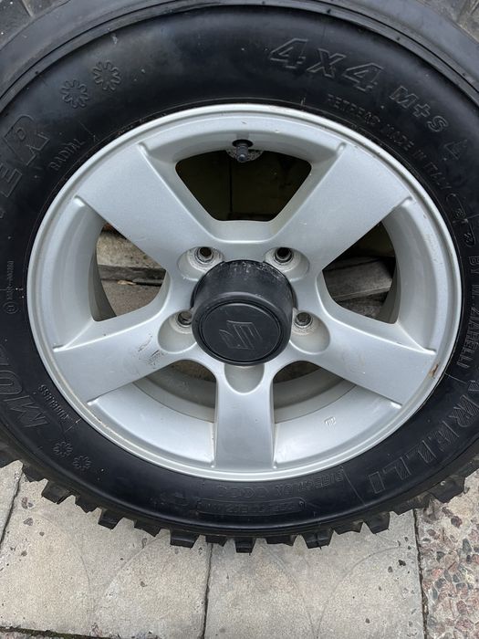Продам колеса в сборі Suzuki Jimny 225/70 R15