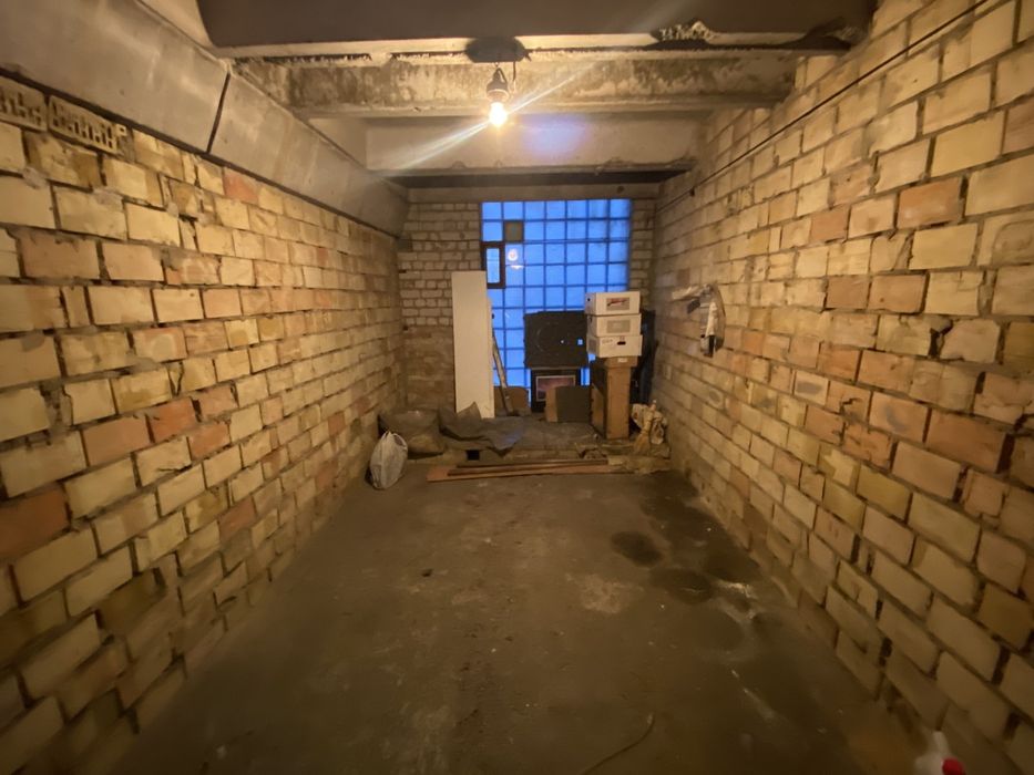 Продам гараж в ГБК "Лівобережний"