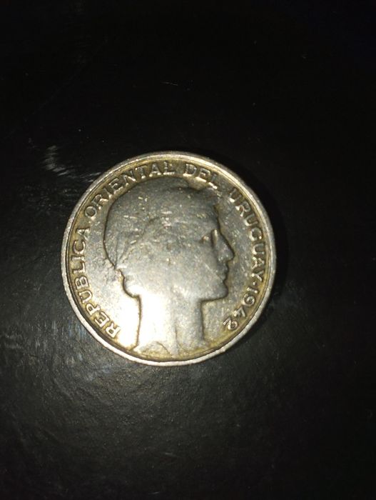 Moeda de Prata 20 Centesimos 1942 do Uruguay