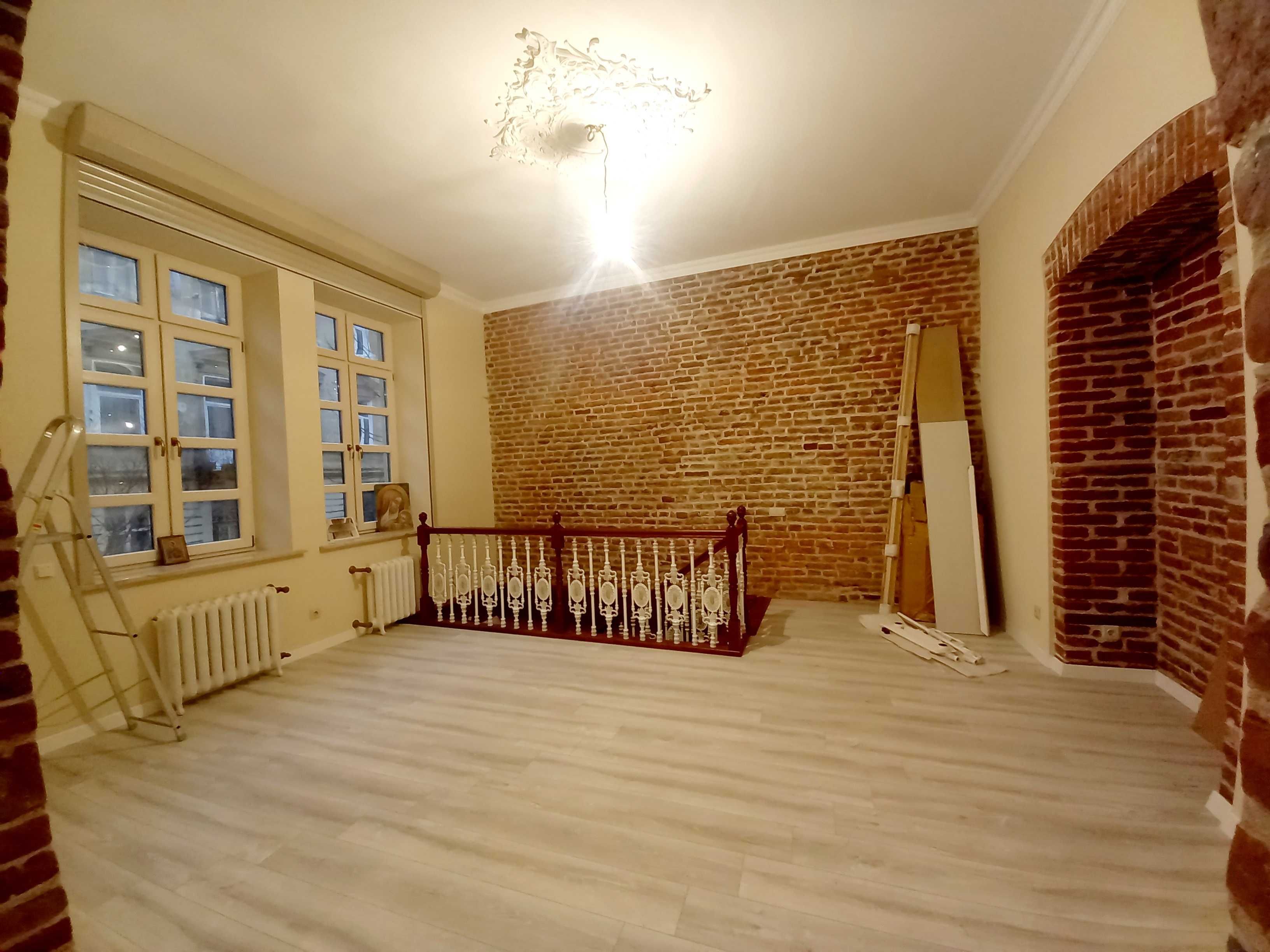 Оренда розкішного дворівневого приміщення в центрі Львова