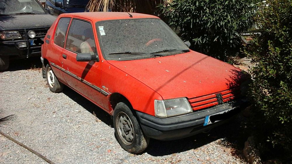 Peugeot 205 para peças
