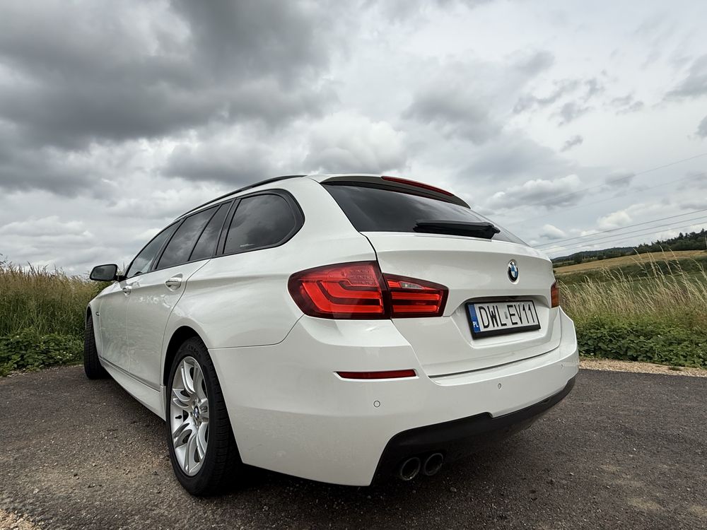 BMW Seria 5 530d xDrive Luxury Line