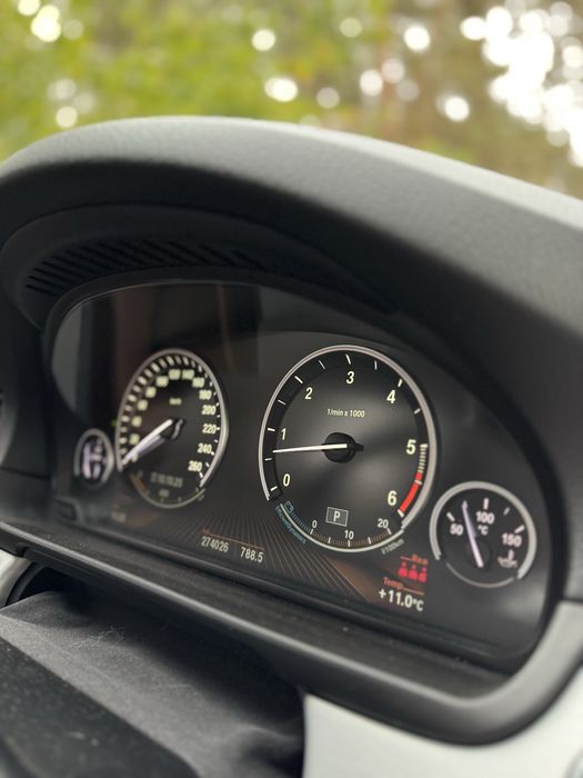 Продам BMW F11 520d 2012р. Гарна комплектація! АКПП Задній привод!