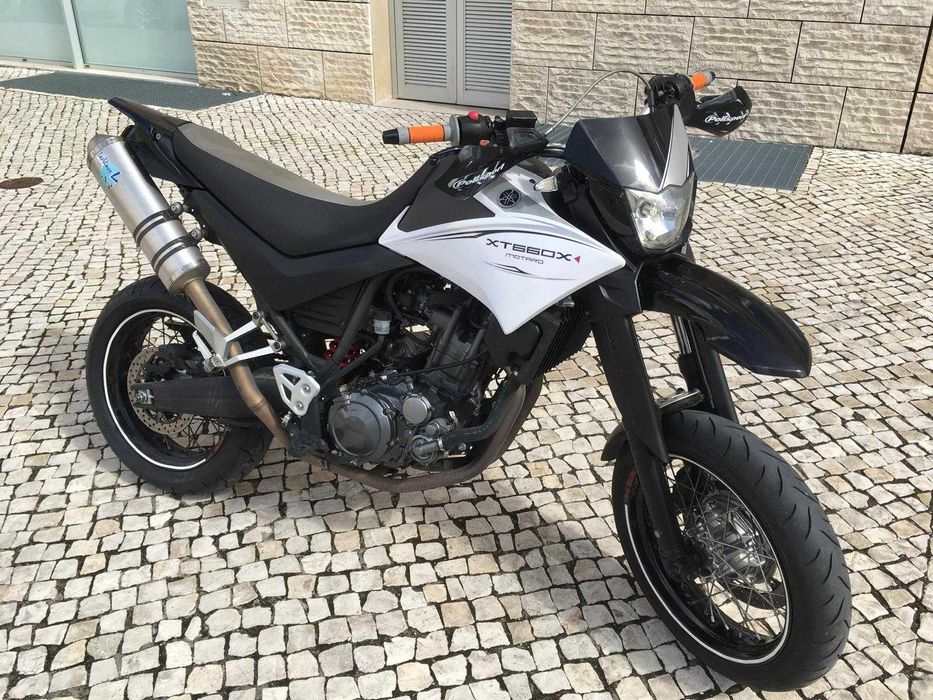Yamaha XT660X 2011 sempre bem tratada