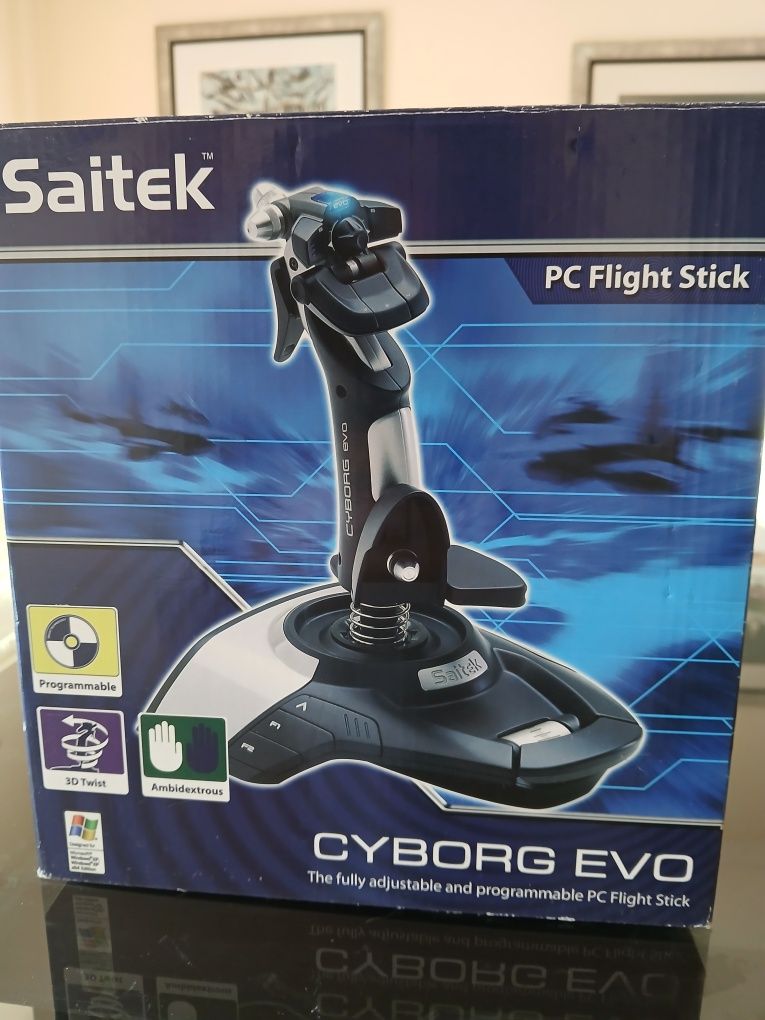 Joystick CYBORG EVO da Saitek