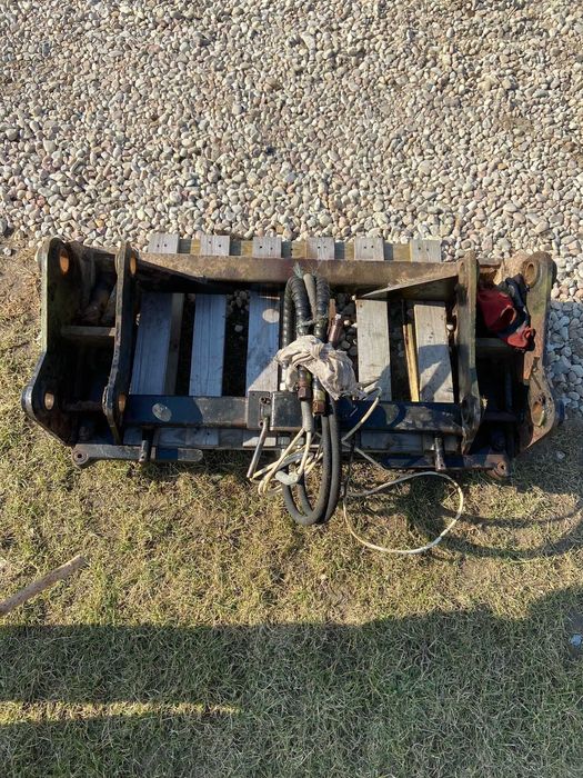Szybkozłącze karetka JCB 4CX