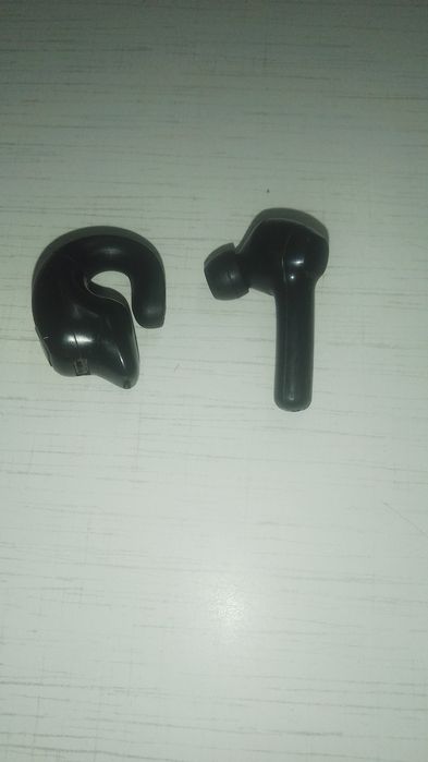 Навушники блютуз по одному