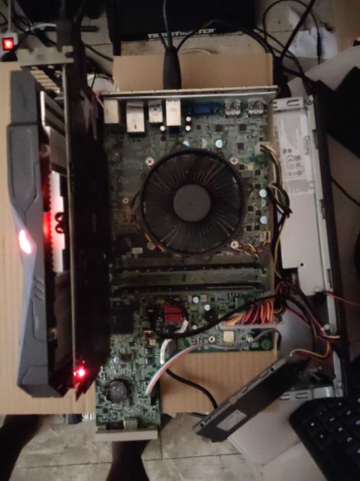 Motherboard, caixa e cooler da Acer XC-885