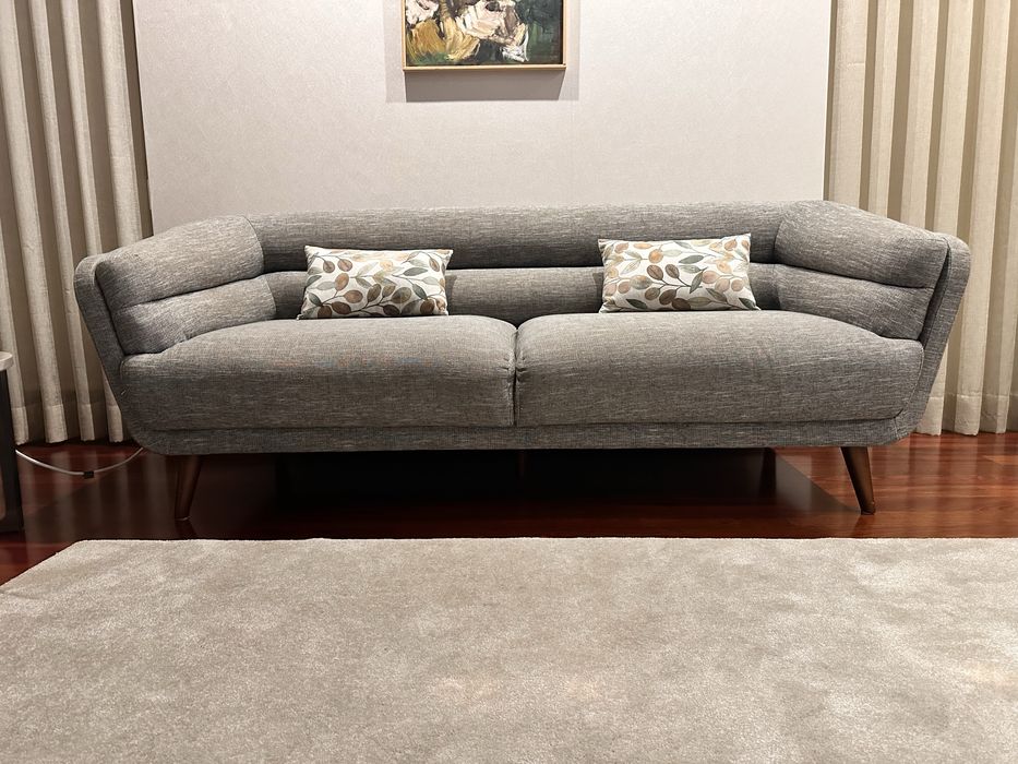 Sofá 3 Lugares 200x80x90 com sistema de molas - conforto durabilidade