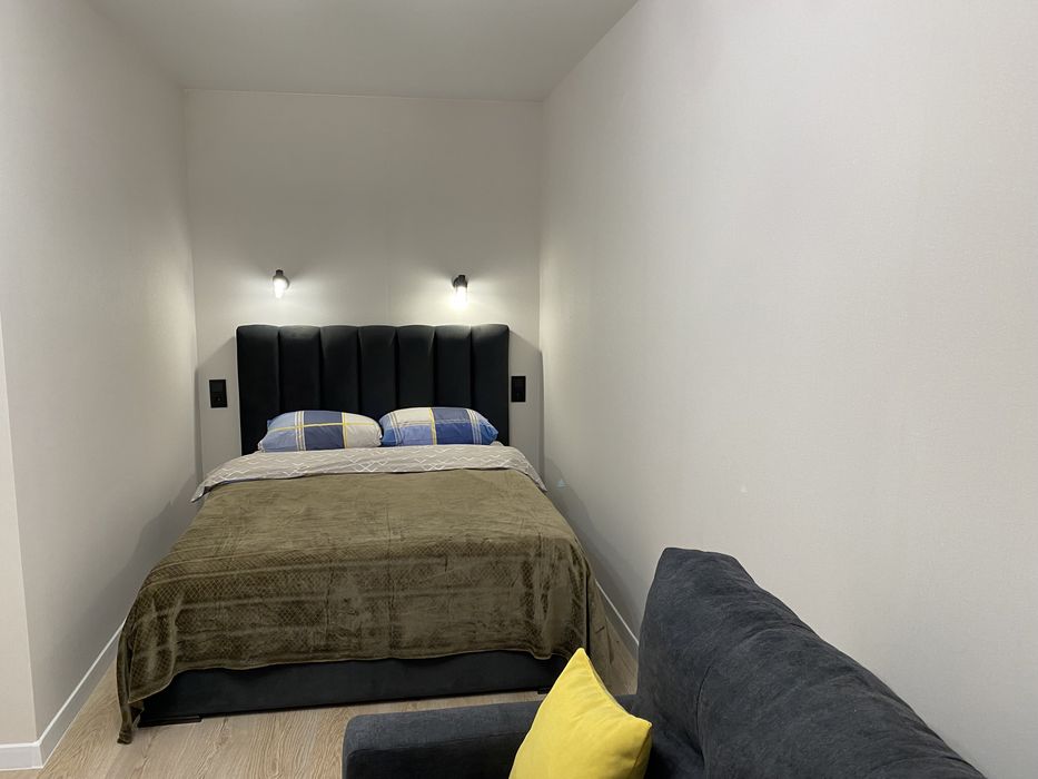 1к ТЕПЛА квартира Подобово центр Яровиця погодинно. Звітні документи