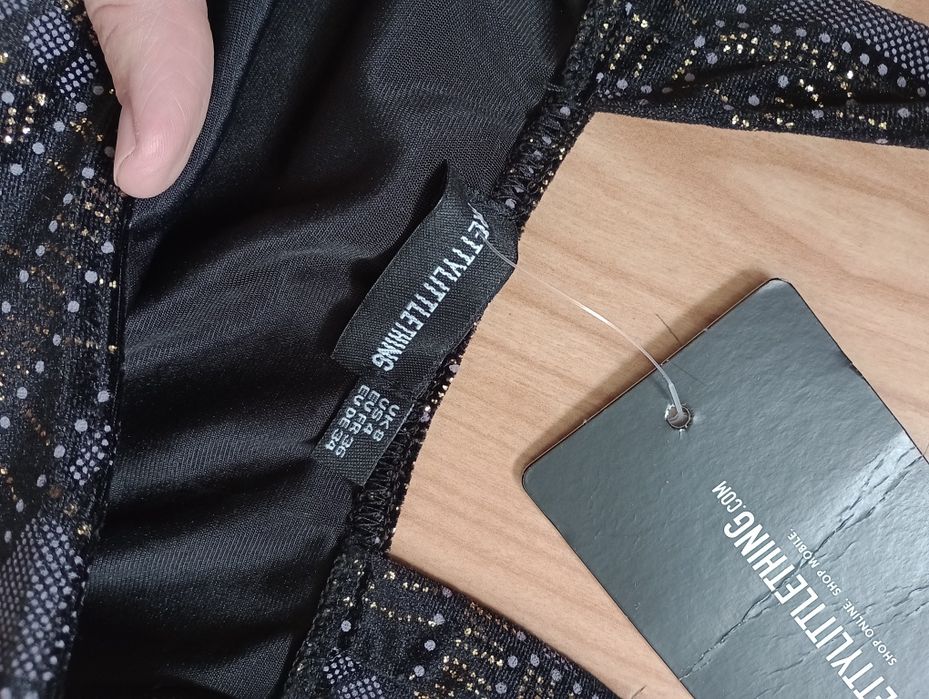 Sukienka nowa MIDI PrettyLittleThing r.S