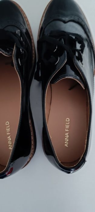 Buty damskie lakierki Anna Field