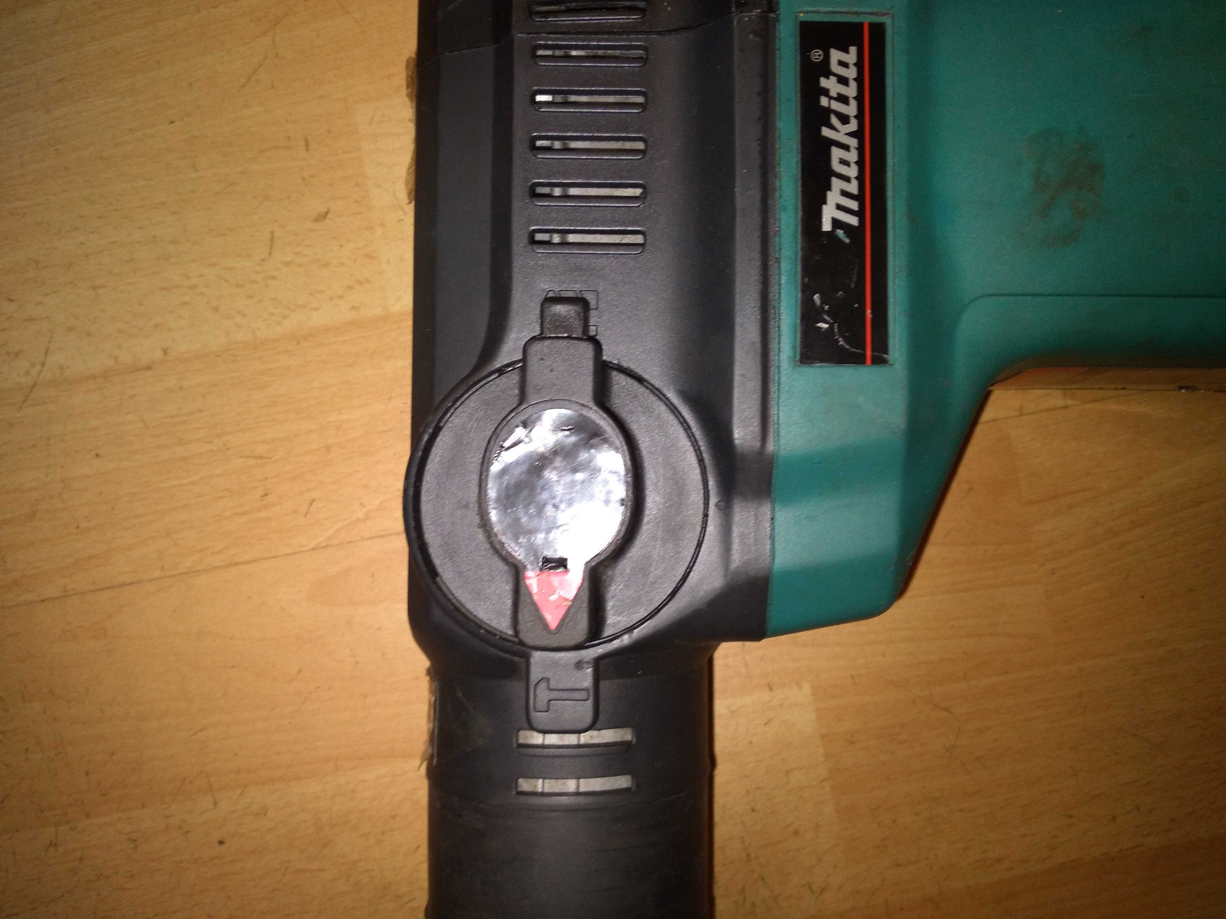 Makita HR4500C+Dłuto