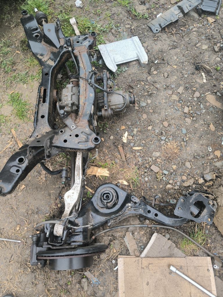 Підрамник задня підвіска редуктор полуосі нісан т31 кашкай xtrail акпп