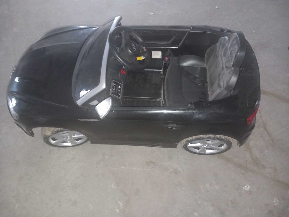 Samochód dla dziecka audi