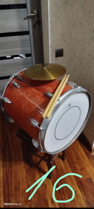 Барабаны Томы  походные