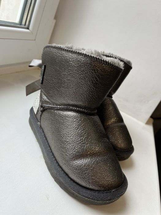 Продам зимове взуття