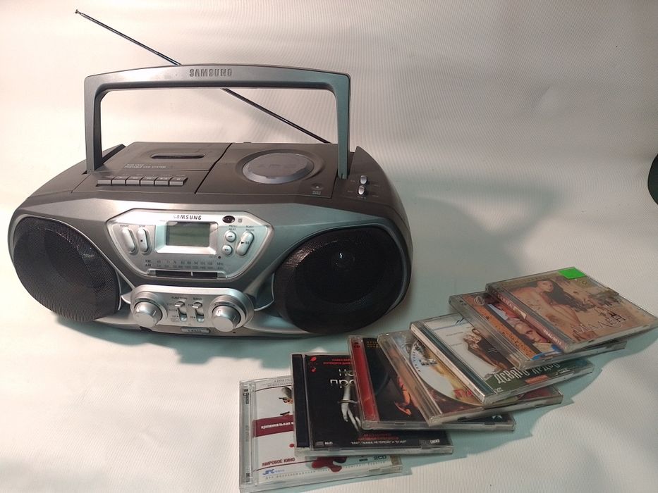 Бумбокс Samsung. Vcd.mp3