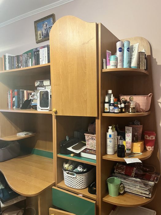 Продається меблева стінка