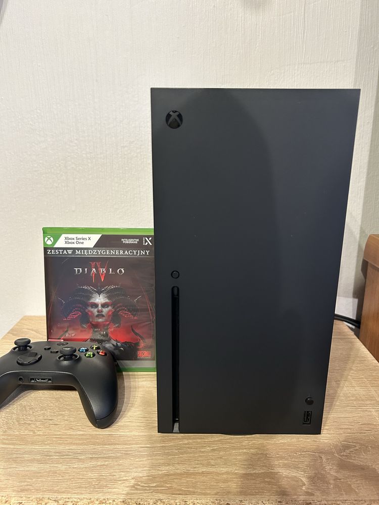 XBOX series X + akumulator Xbox + DIABLO IV DVD