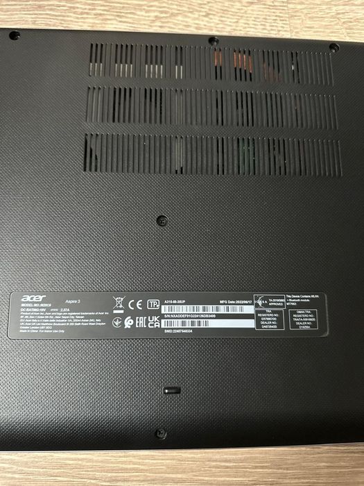 ACER Aspire 3 .СТАН НОВОГО.Не використовувався НІКОЛИ!!

acer