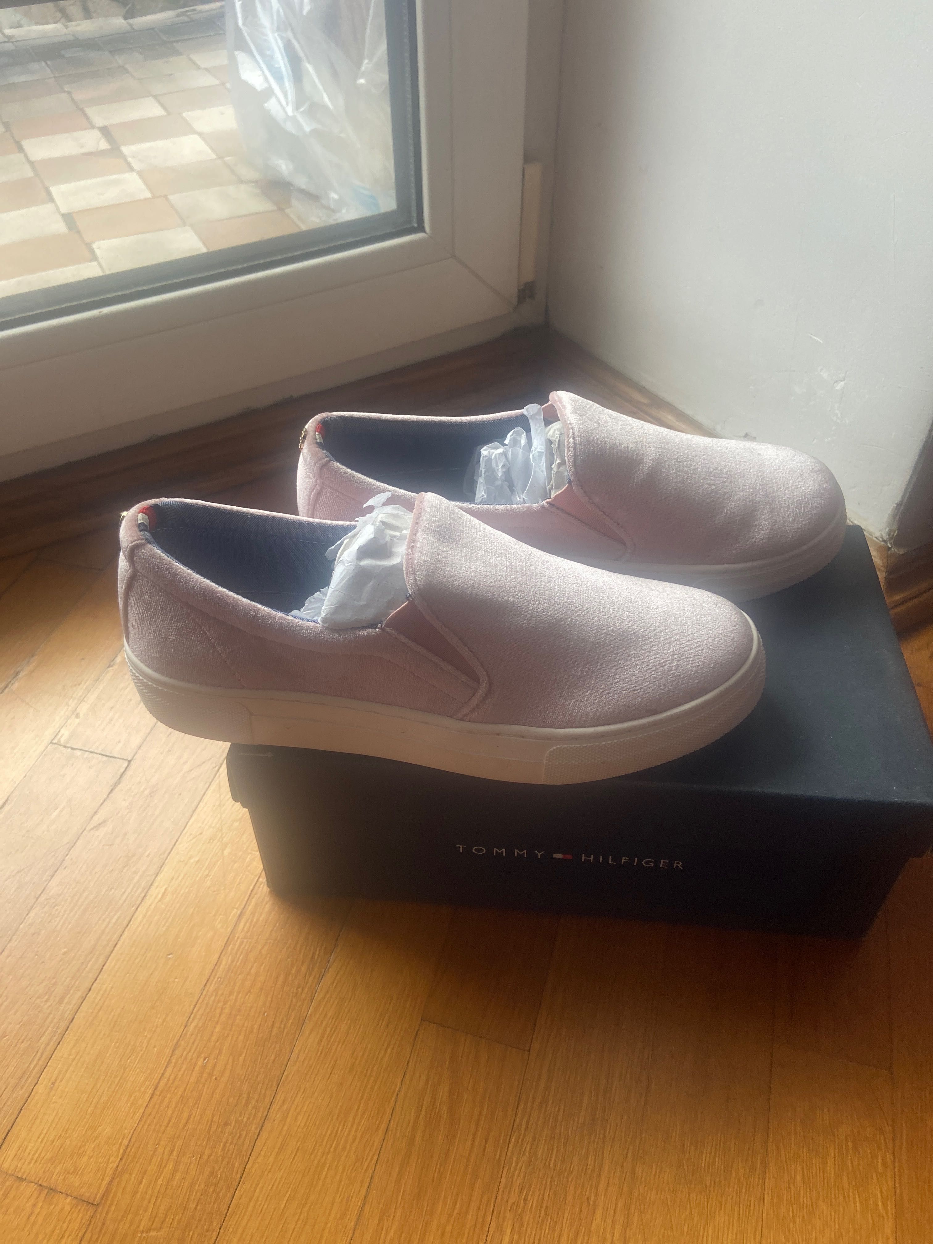 Сліпоти Tommy Hilfiger