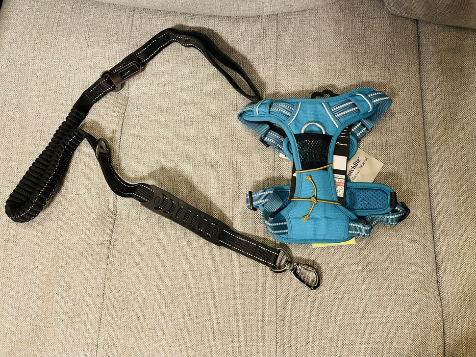 Nowe szelki z regulowaną smyczą – odblaskowe | Rozmiar 46–56 cm