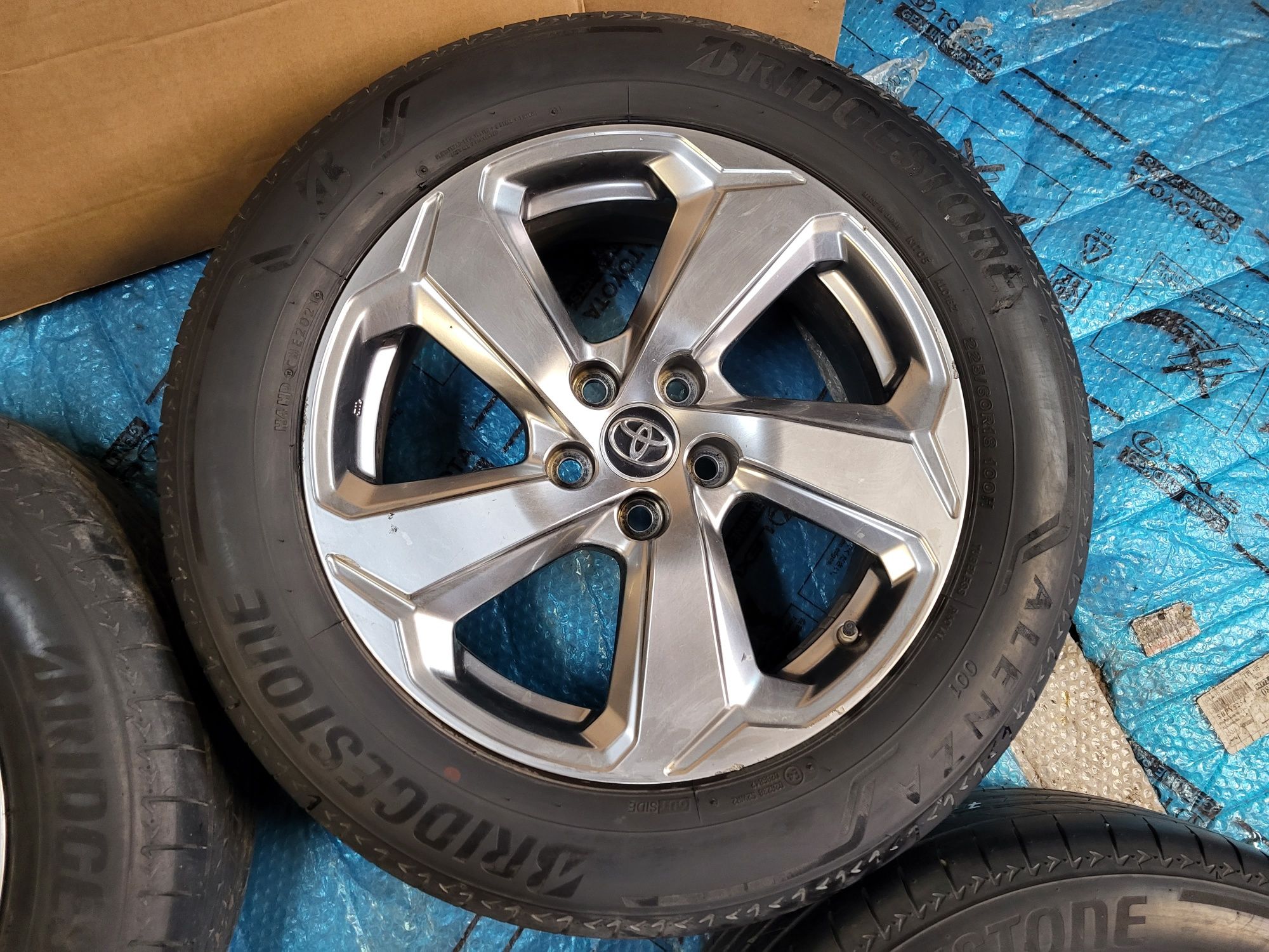 Felgi kola TOYOTA RAV4 V 18X7J