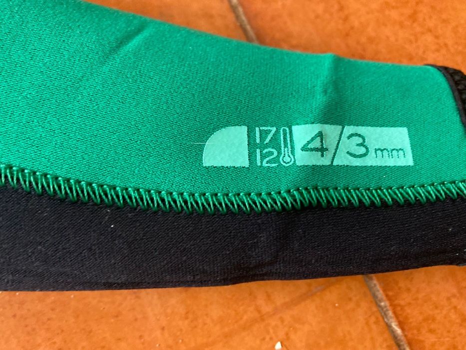 Fato de surf 12 anos