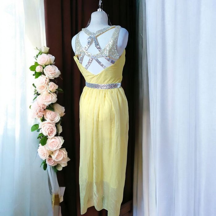 Cytrynowa suknia damska wizytowa z cekinami długa nowa z metką