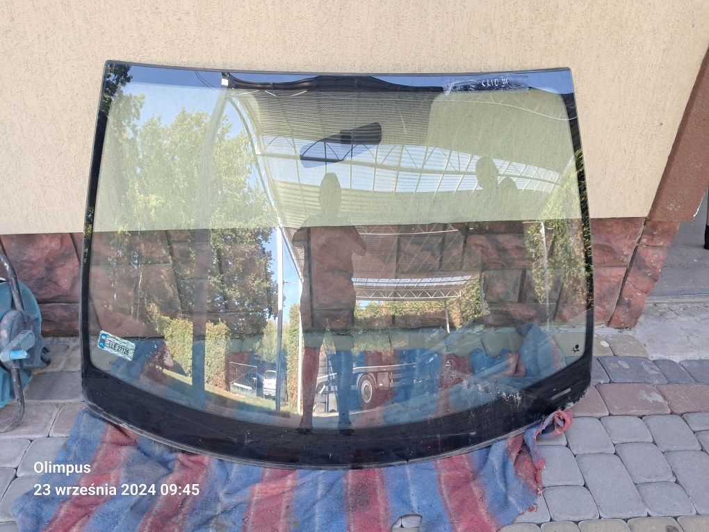 Szyba,czołowa, przednia Renault Clio III, części