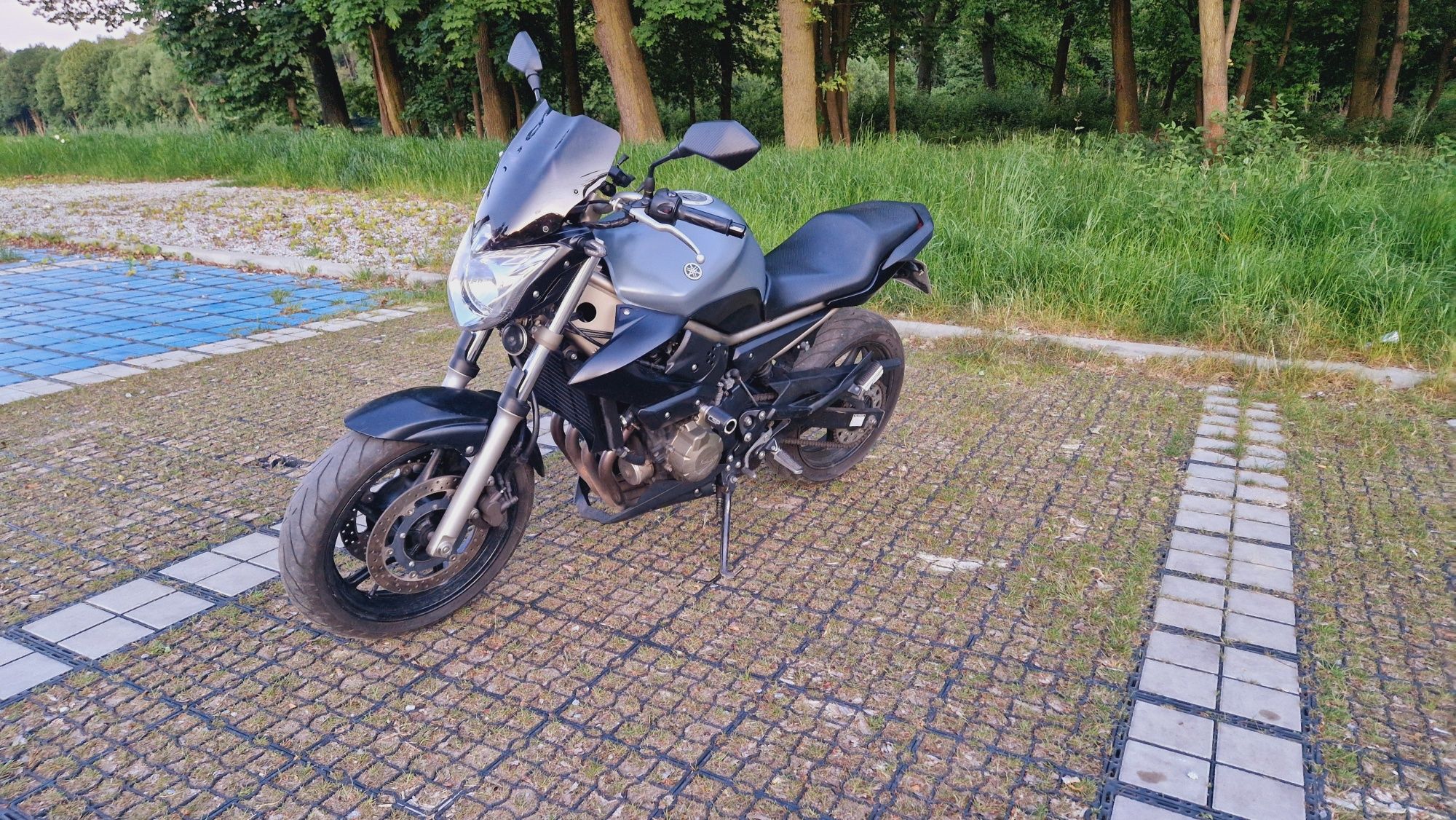 Yamaha XJ6 Naked 2012 - Idealny Stan