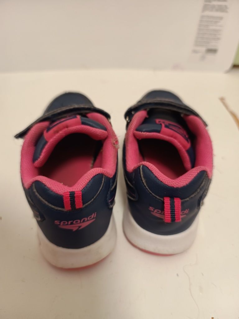 Buty sportowe, adidasy dla dziewczynki , rozmiar 29